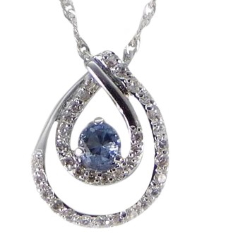 Elegant Sterling Silver Pendant Necklace - NEW